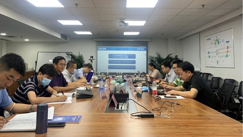 光纤铜缆：布线代理的智慧选择