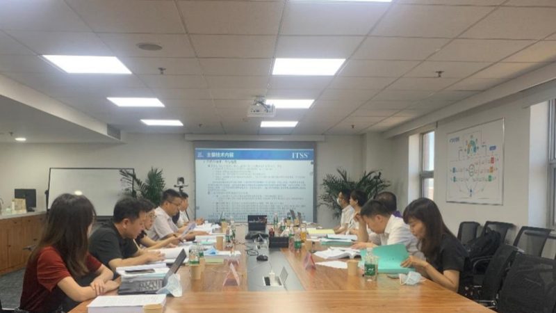 外包与自建：两种模式的优劣势
